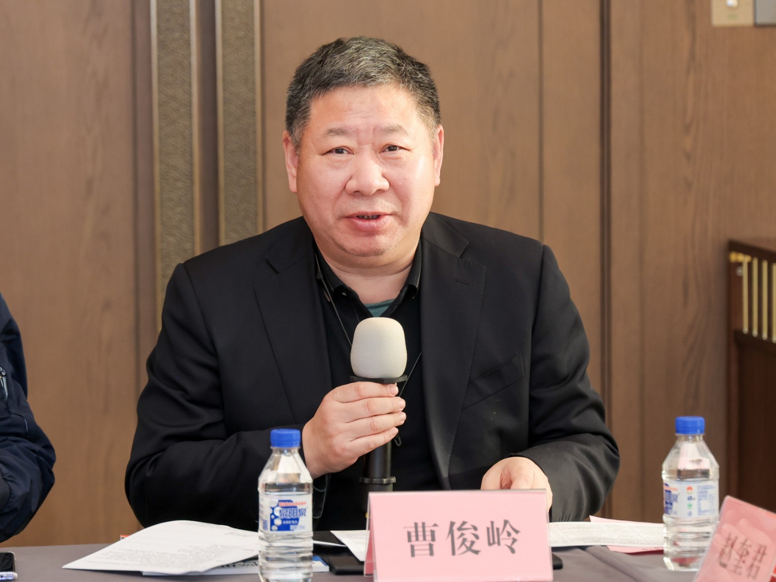 曹俊岭.jpg 曹俊岭.jpg