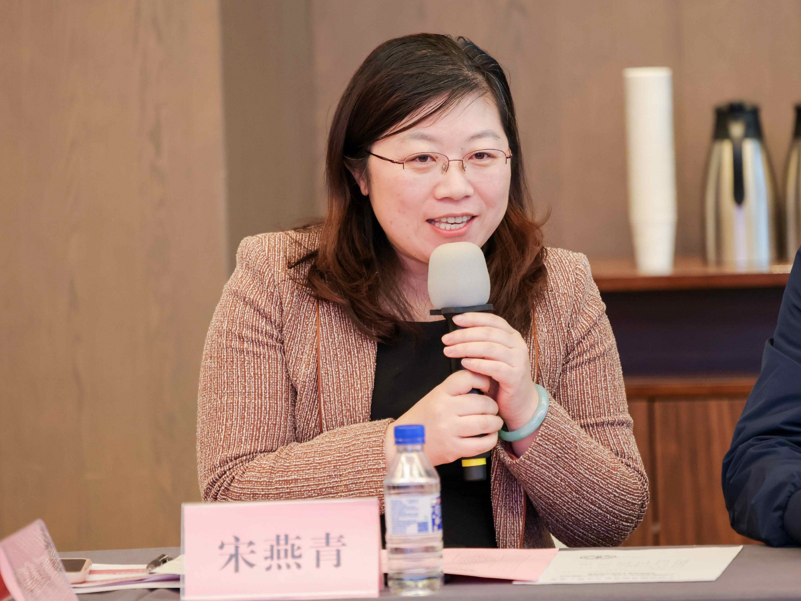 图片8(1).jpg 图片8(1).jpg