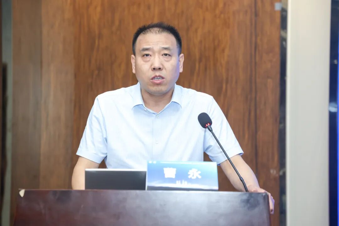 曹永书记.jpg 曹永书记.jpg